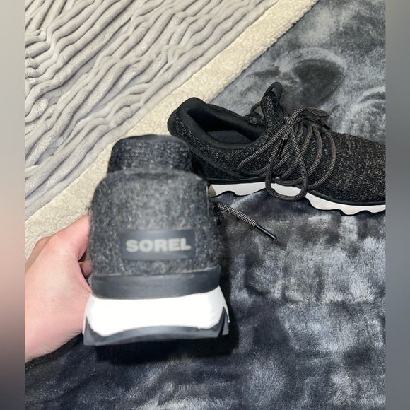 SOREL tennis shoes - Picture 3 of 5